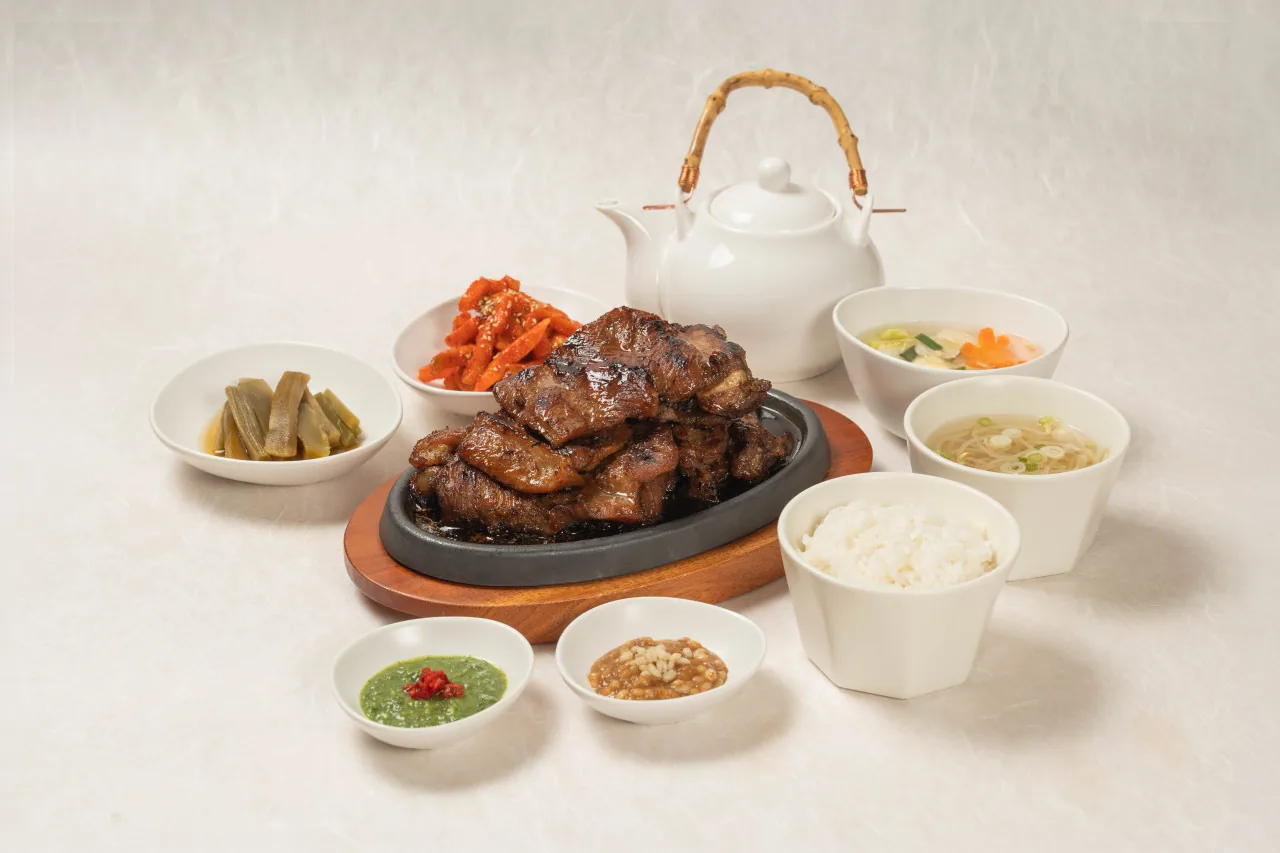On Jeong Ok gallery 4