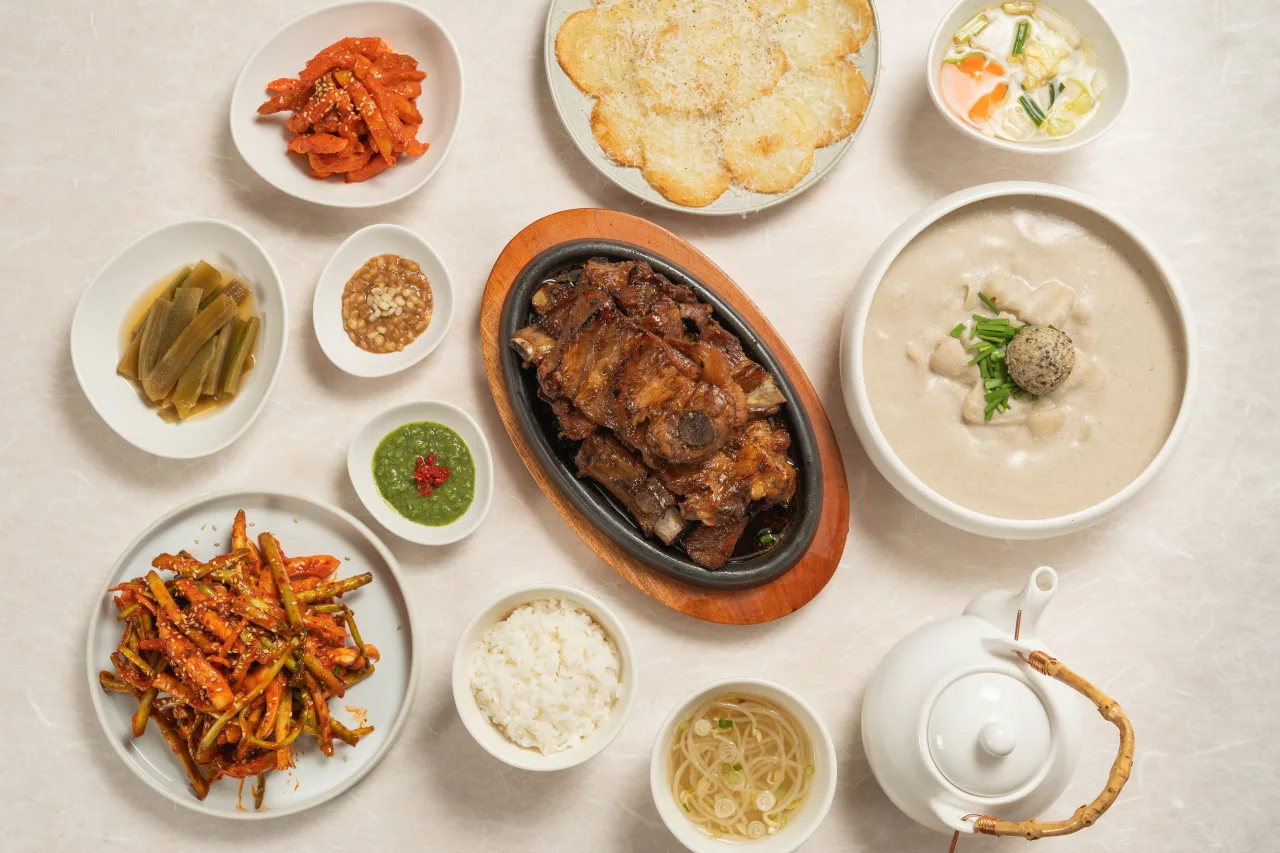 On Jeong Ok gallery 7